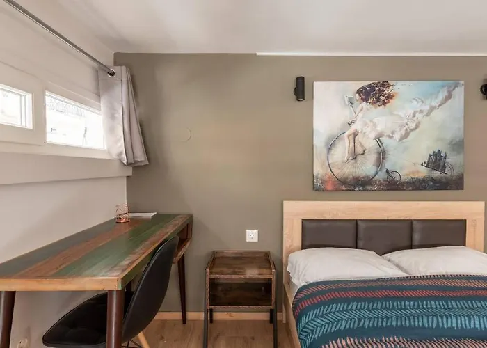 Industrial Loft Near Seaside W 200Mbps